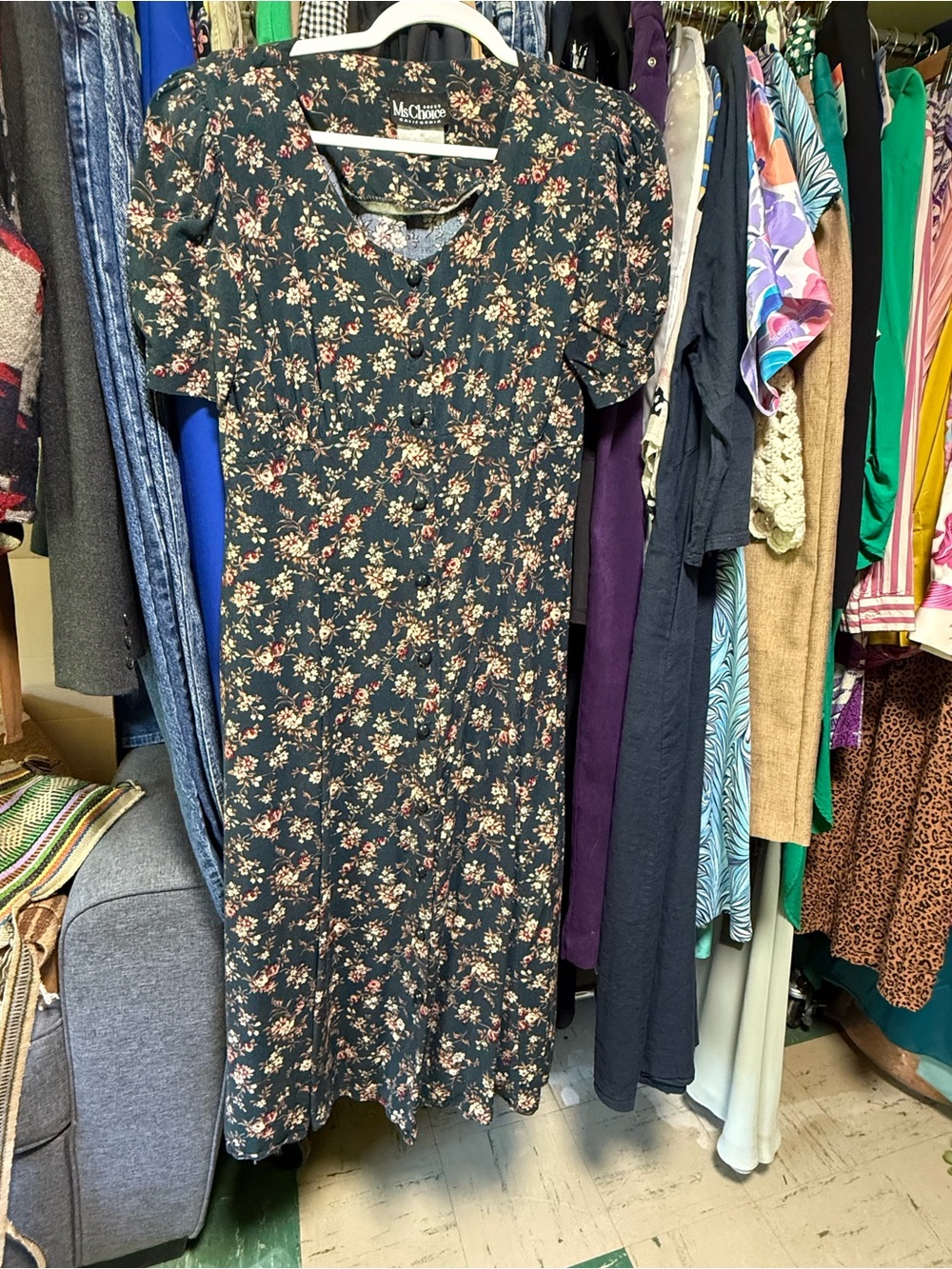 Vintage Floral Midi Dress in Dark Green